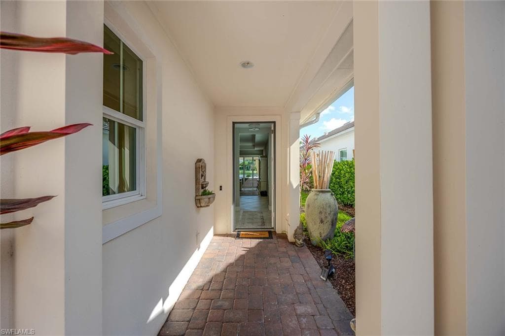 14151 Nautica Ct, Naples, FL 34114-7