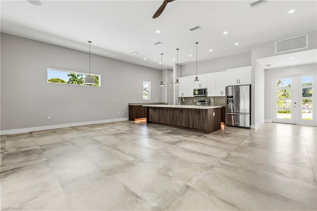 1415 13th Ave N, Naples, FL 34102-11