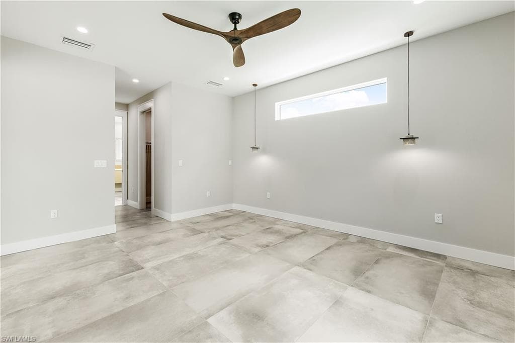 1415 13th Ave N, Naples, FL 34102-14