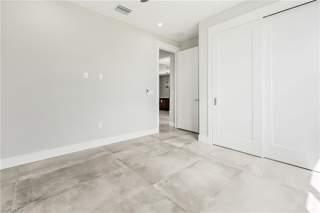 1415 13th Ave N, Naples, FL 34102-23