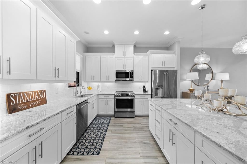9673 Montelanico Loop 202, Naples, FL 34119-17