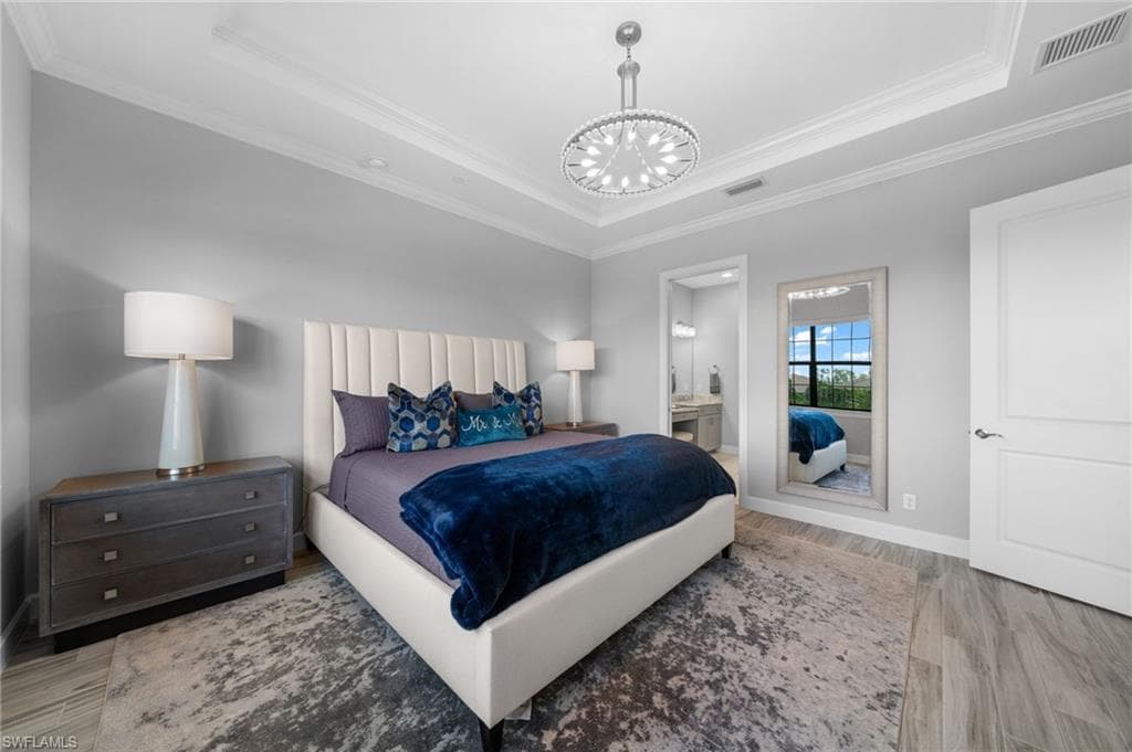 9673 Montelanico Loop 202, Naples, FL 34119-25