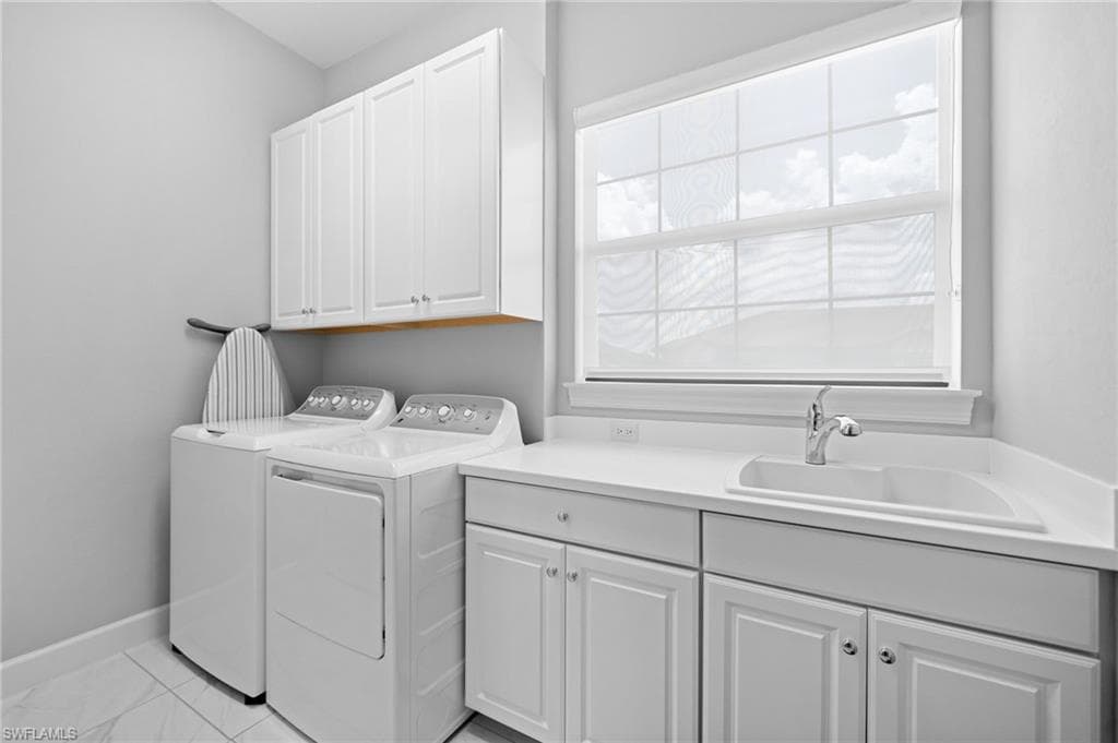 9673 Montelanico Loop 202, Naples, FL 34119-35