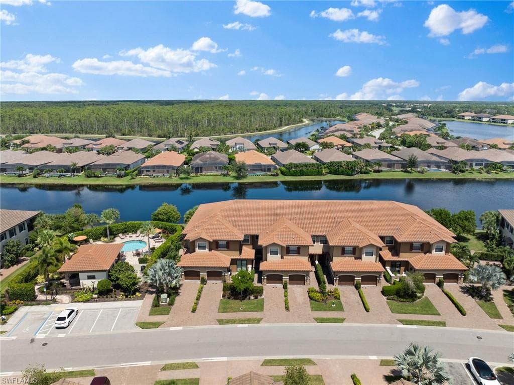 9673 Montelanico Loop 202, Naples, FL 34119-39