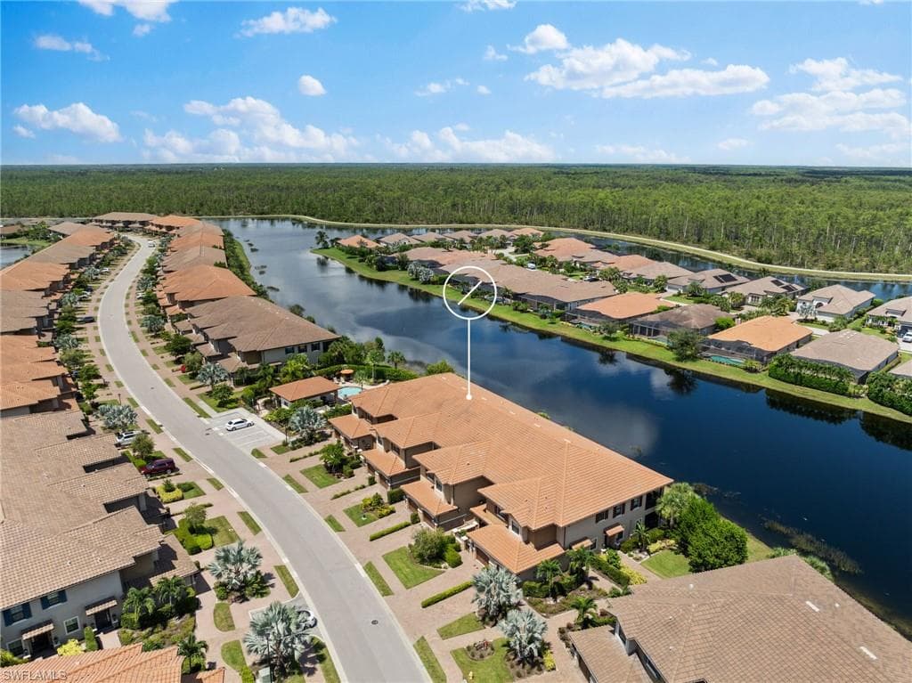9673 Montelanico Loop 202, Naples, FL 34119-40