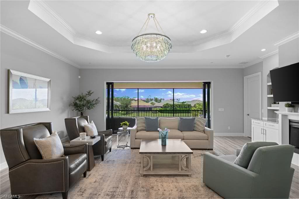 9673 Montelanico Loop 202, Naples, FL 34119-7