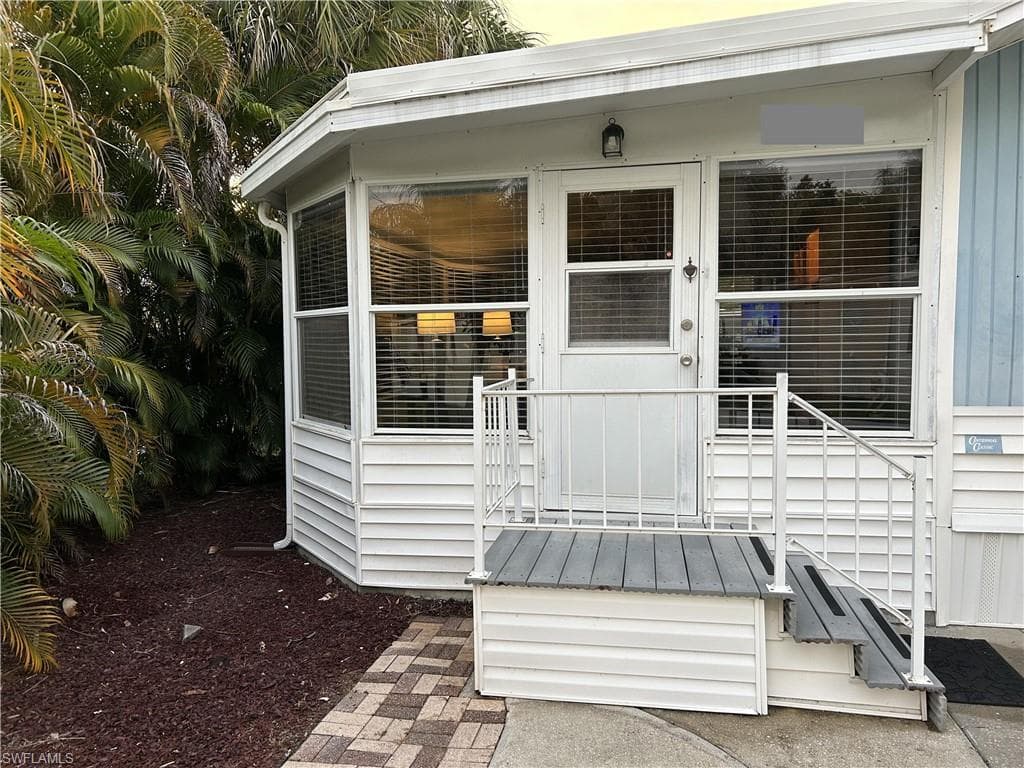 10836 Ani Cir, Estero, FL 33928-3