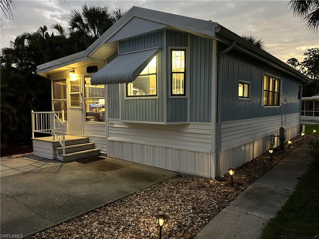 10836 Ani Cir, Estero, FL 33928-4