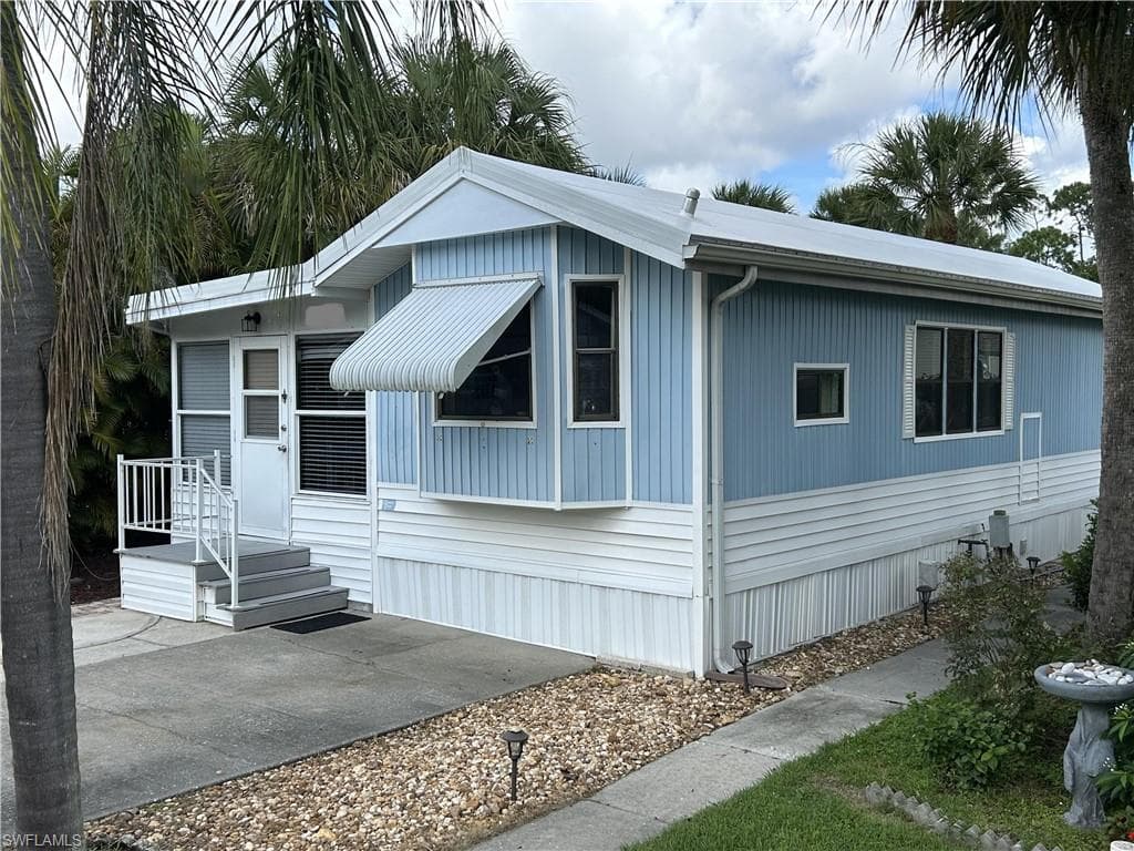 10836 Ani Cir, Estero, FL 33928-6