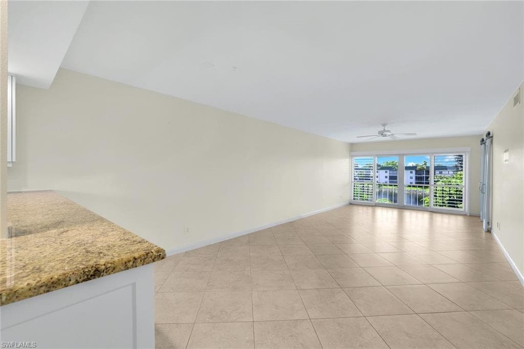 3055 Riviera Dr 306, Naples, FL 34103-9