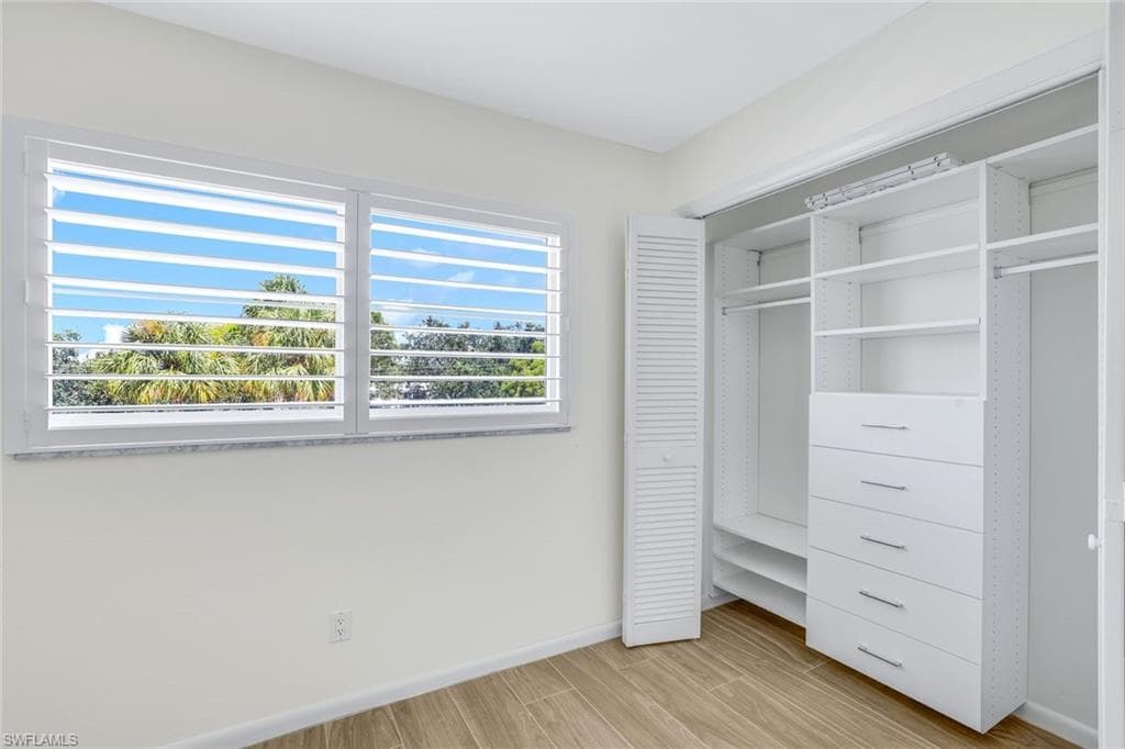 3055 Riviera Dr 306, Naples, FL 34103-26