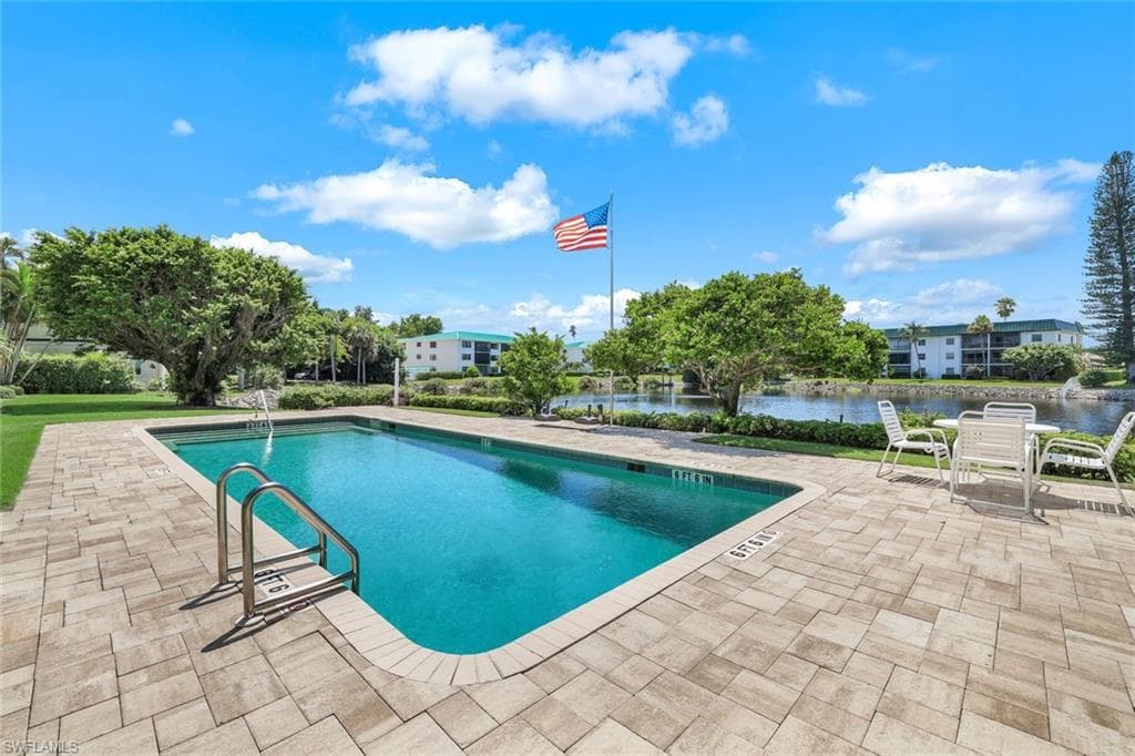 3055 Riviera Dr 306, Naples, FL 34103-29