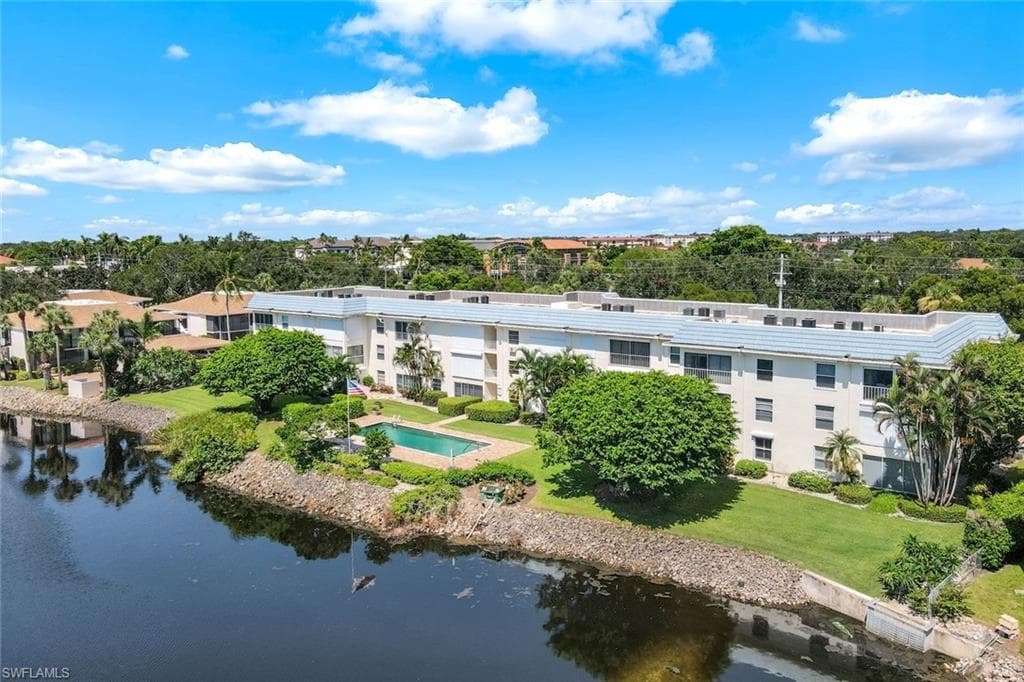 3055 Riviera Dr 306, Naples, FL 34103-33