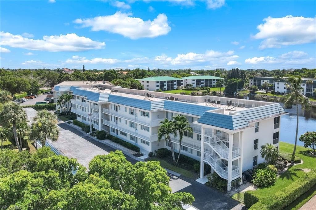 3055 Riviera Dr 306, Naples, FL 34103-36