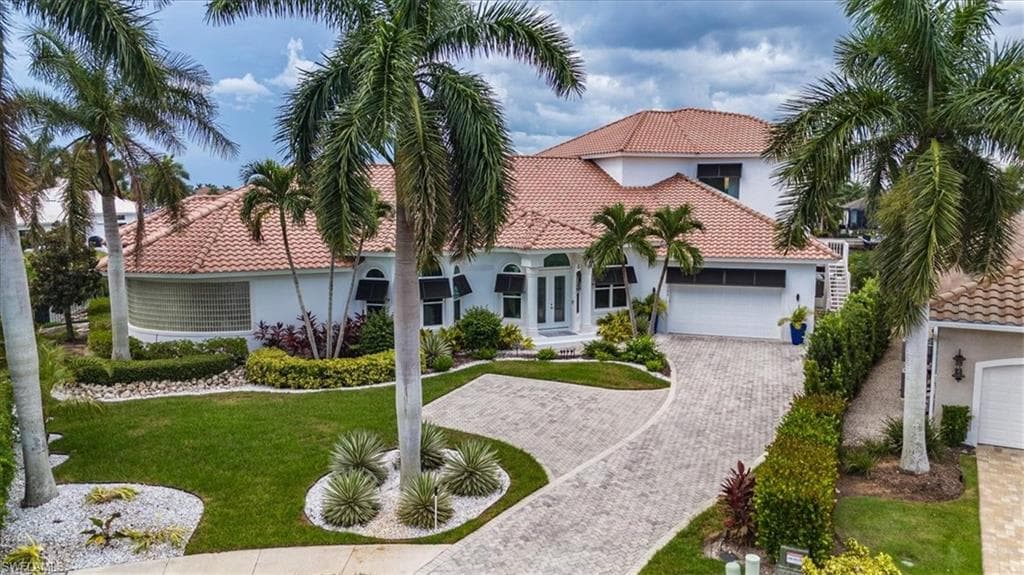 190 Post Ct, Marco Island, FL 34145-3