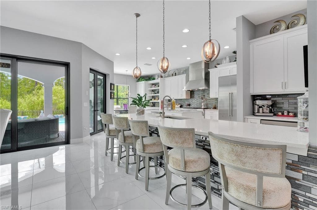 14690 Reserve Pl, Naples, FL 34109-16