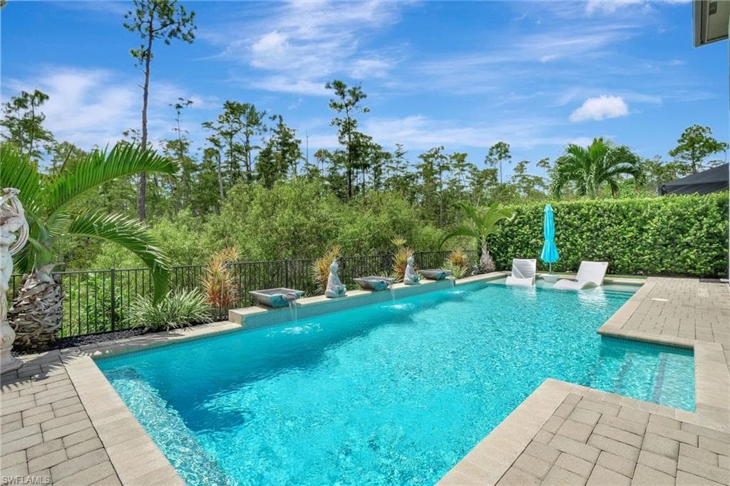 14690 Reserve Pl, Naples, FL 34109-26