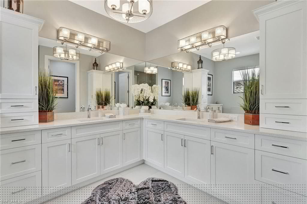 14690 Reserve Pl, Naples, FL 34109-33