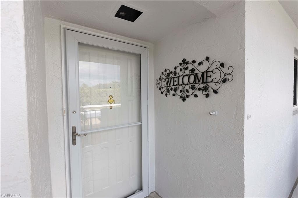 37 High Point Cir E 209, Naples, FL 34103-22