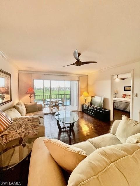 37 High Point Cir E 209, Naples, FL 34103-3
