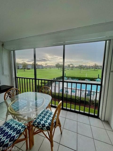 37 High Point Cir E 209, Naples, FL 34103-5