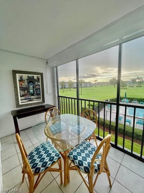 37 High Point Cir E 209, Naples, FL 34103-6