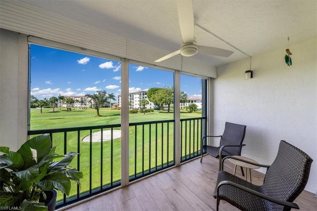9 High Point Cir N 208, Naples, FL 34103-25