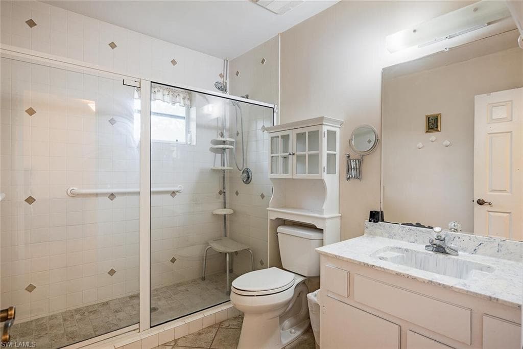 5070 Palmetto Woods Dr, Naples, FL 34119-16