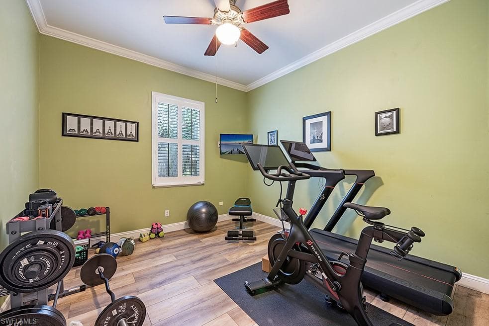 5070 Palmetto Woods Dr, Naples, FL 34119-17