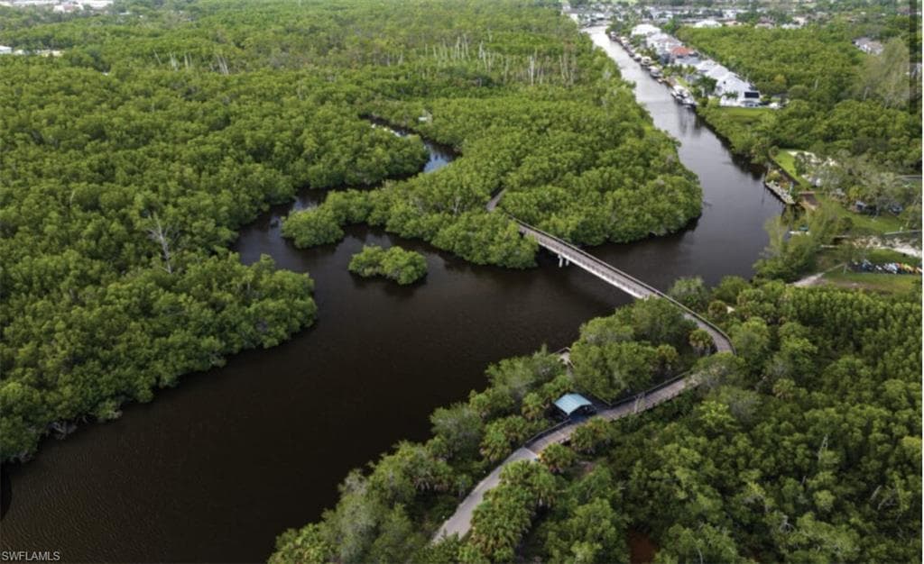 750 Goodlette-frank Rd N 202, Naples, FL 34102-8