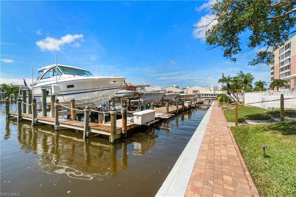 150 Lenell Rd 304, Fort Myers Beach, FL 33931-29
