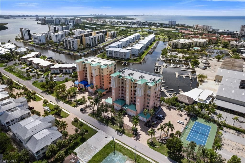 150 Lenell Rd 304, Fort Myers Beach, FL 33931-5