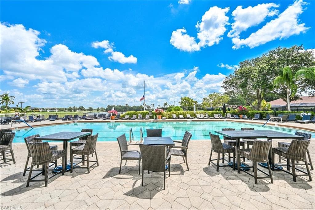 5677 Heron Ln 103, Naples, FL 34110-22