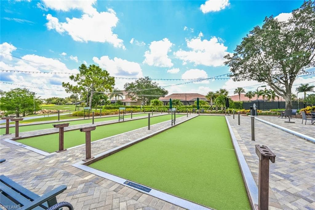 5677 Heron Ln 103, Naples, FL 34110-27