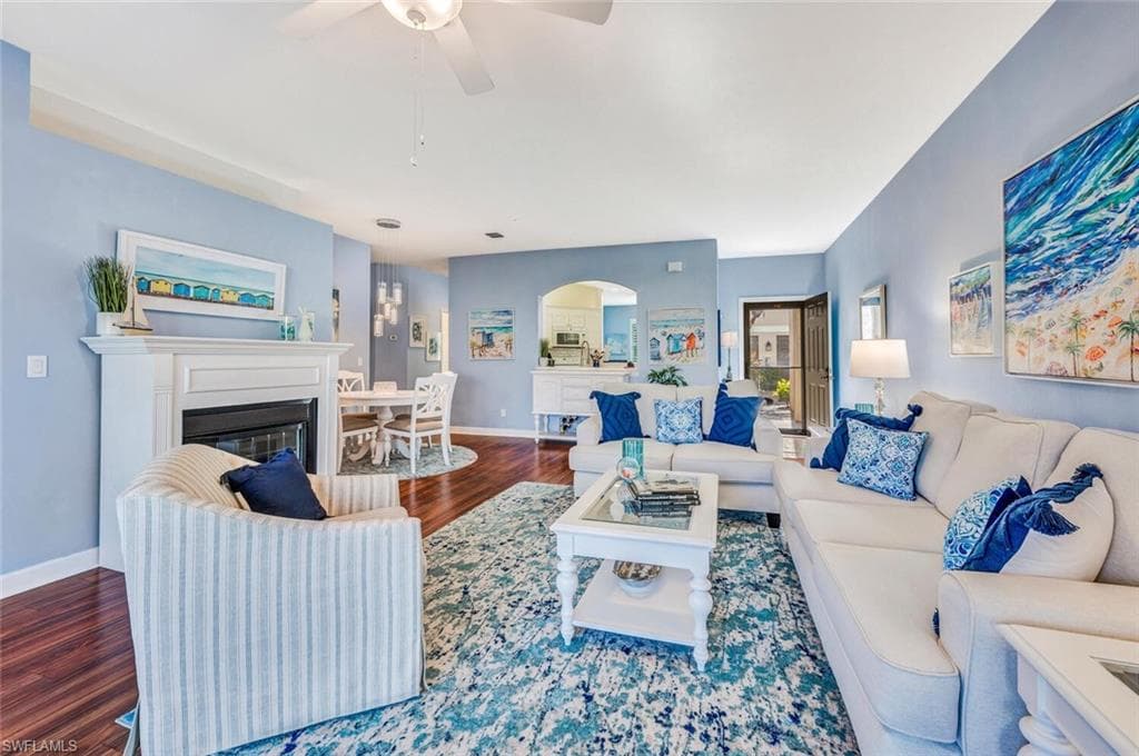 5677 Heron Ln 103, Naples, FL 34110-2