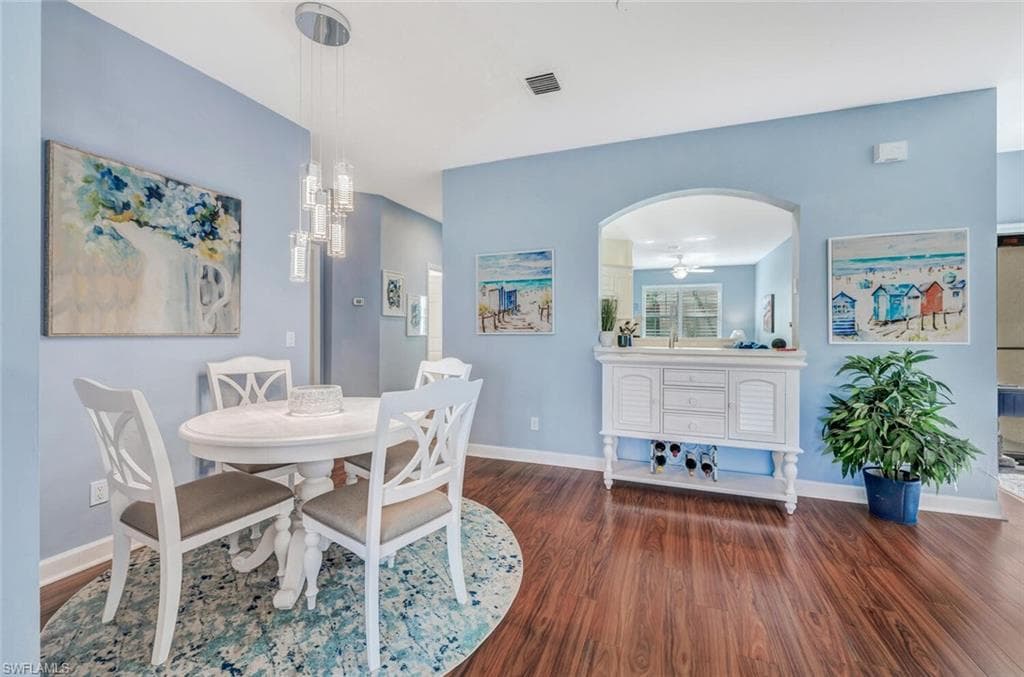 5677 Heron Ln 103, Naples, FL 34110-4
