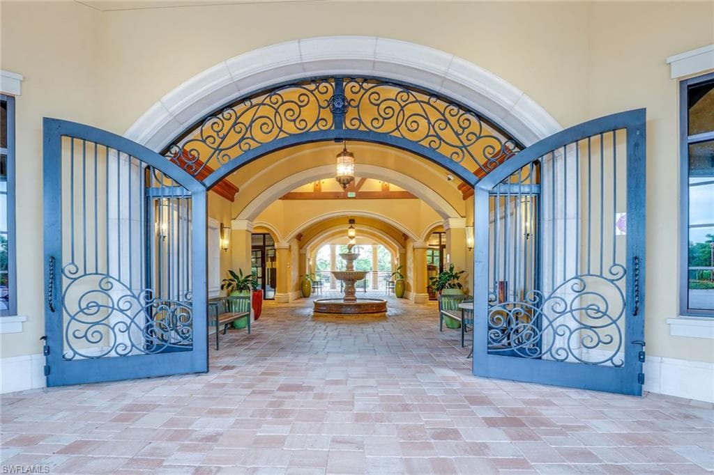9815 Giaveno Ct 1215, Naples, FL 34113-40