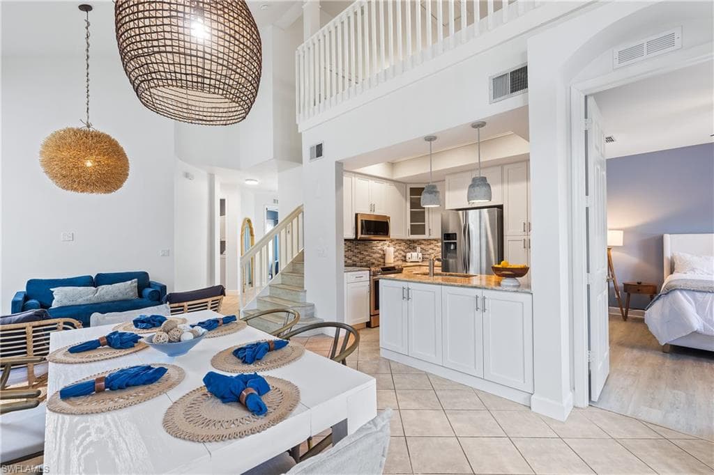 14927 Sterling Oaks Dr, Naples, FL 34110-10