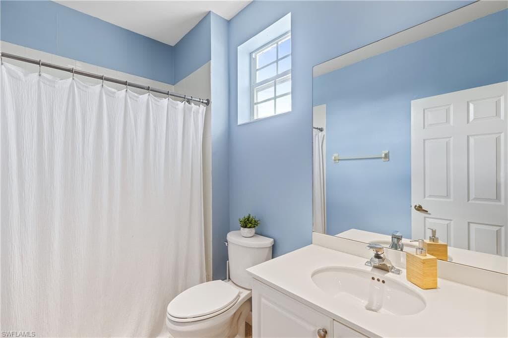 14927 Sterling Oaks Dr, Naples, FL 34110-28
