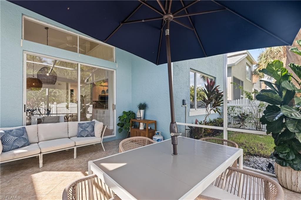 14927 Sterling Oaks Dr, Naples, FL 34110-34
