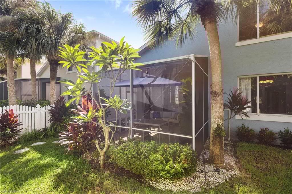 14927 Sterling Oaks Dr, Naples, FL 34110-35
