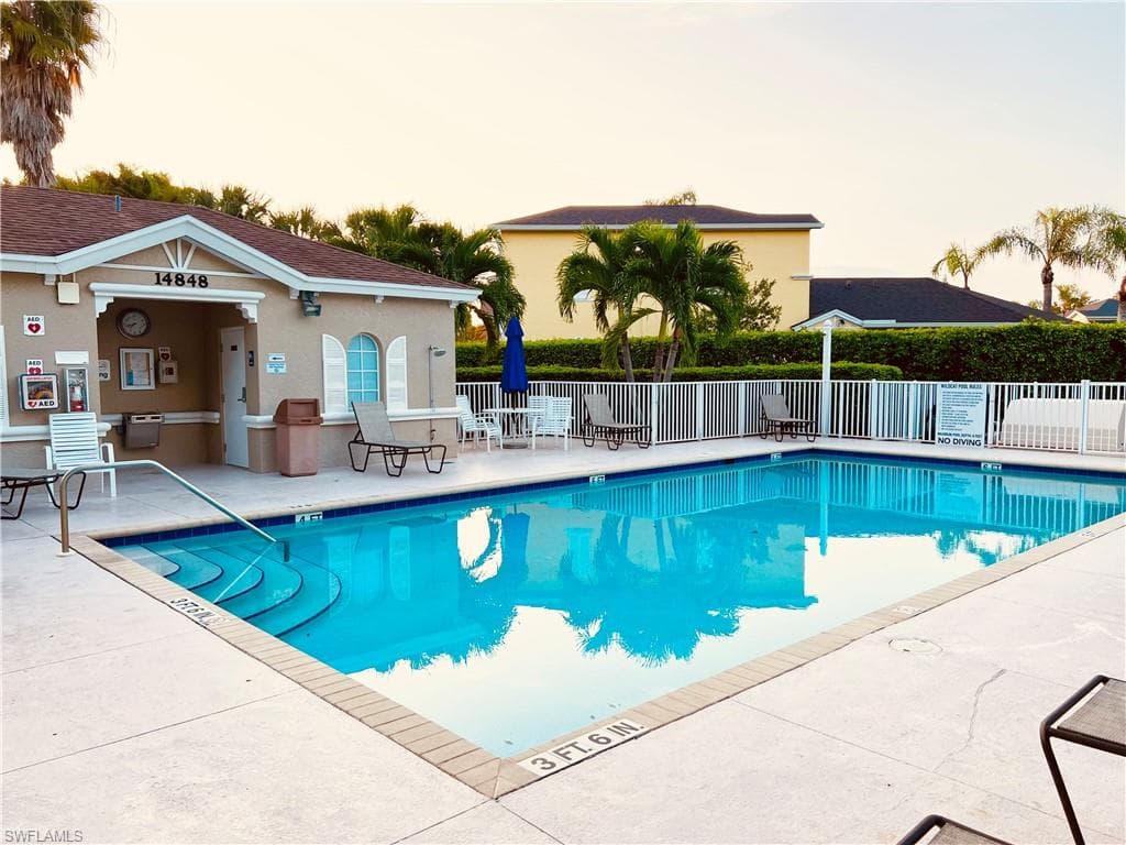 14927 Sterling Oaks Dr, Naples, FL 34110-41