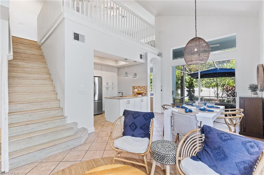 14927 Sterling Oaks Dr, Naples, FL 34110-4