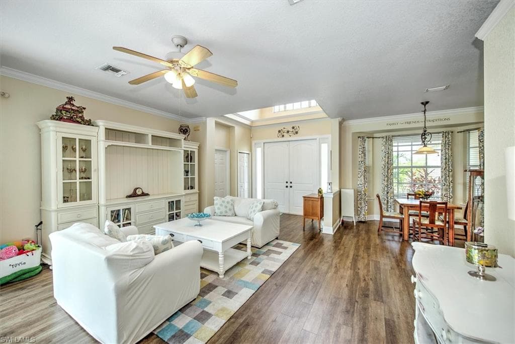 2117 14th Pl, Cape Coral, FL 33991-10