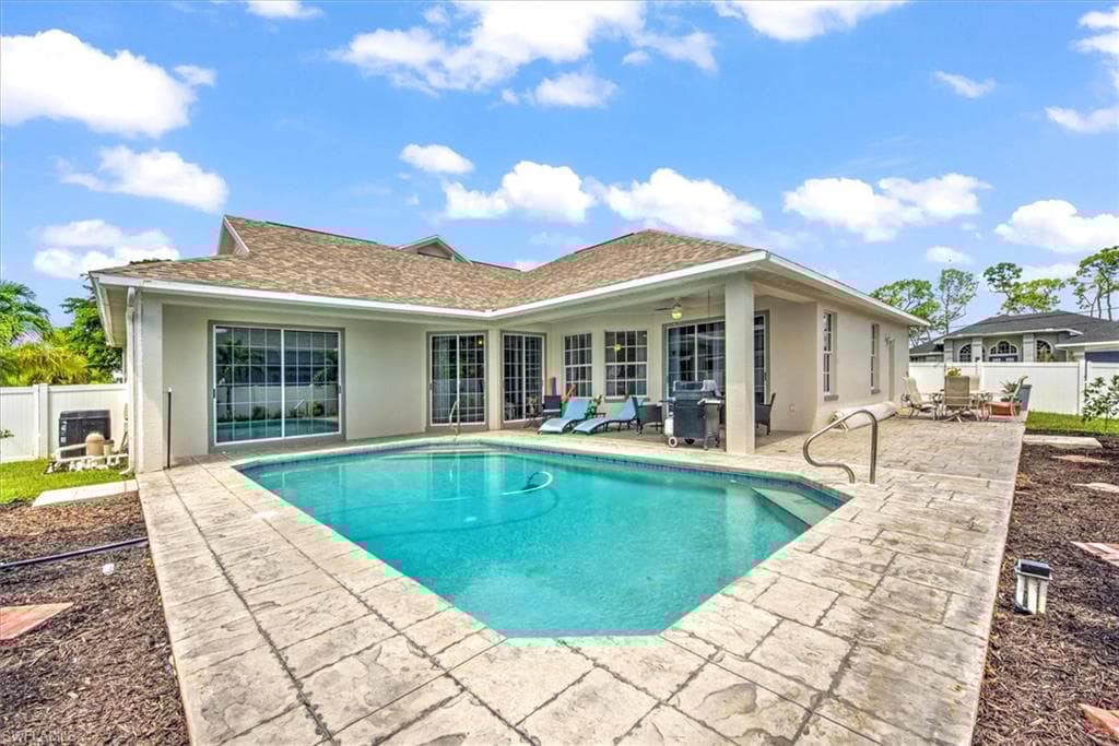 2117 14th Pl, Cape Coral, FL 33991-5