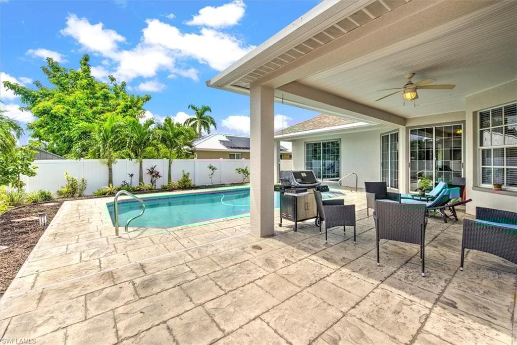 2117 14th Pl, Cape Coral, FL 33991-6