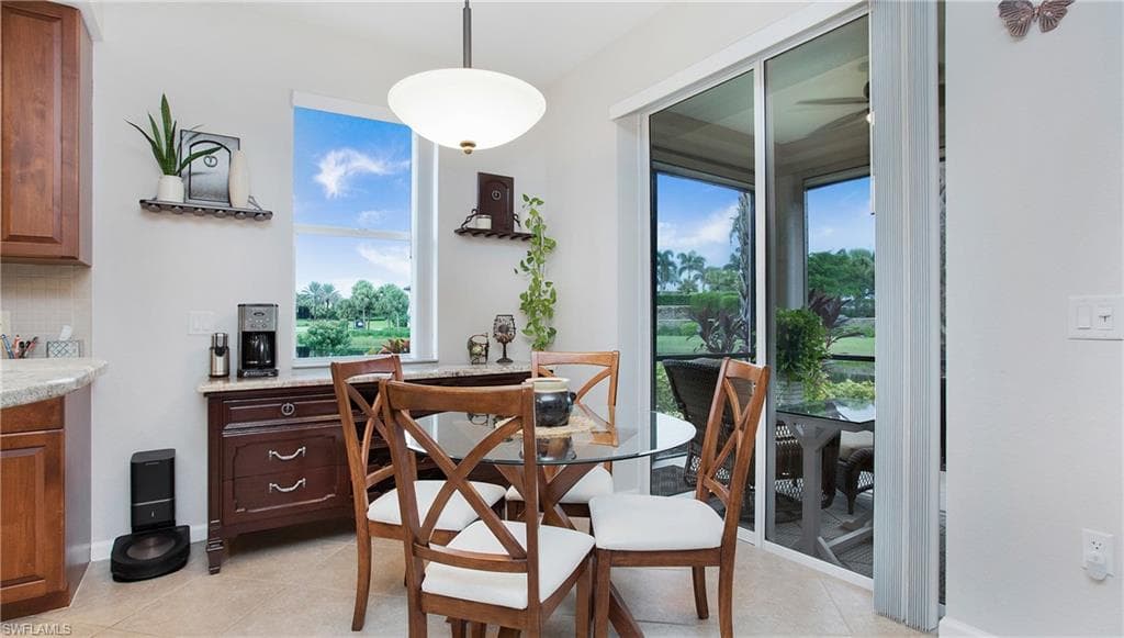 8723 Coastline Ct 101, Naples, FL 34120-12