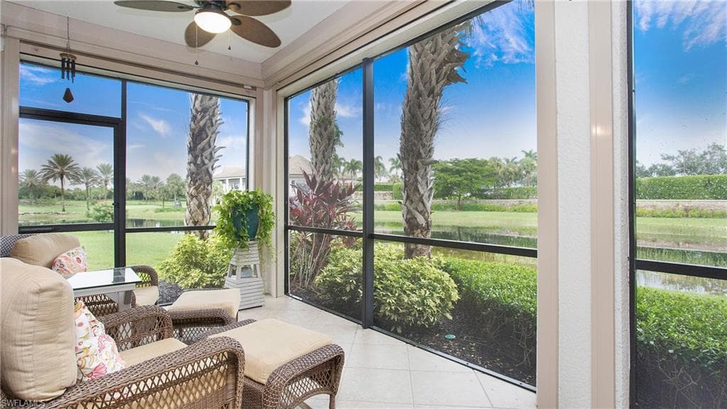 8723 Coastline Ct 101, Naples, FL 34120-1