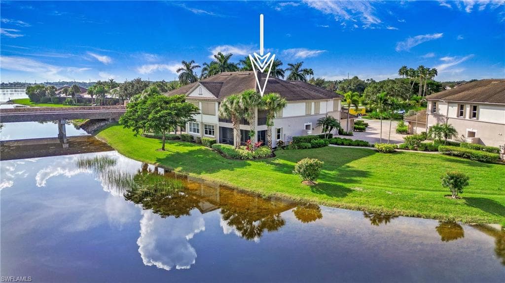 8723 Coastline Ct 101, Naples, FL 34120-32