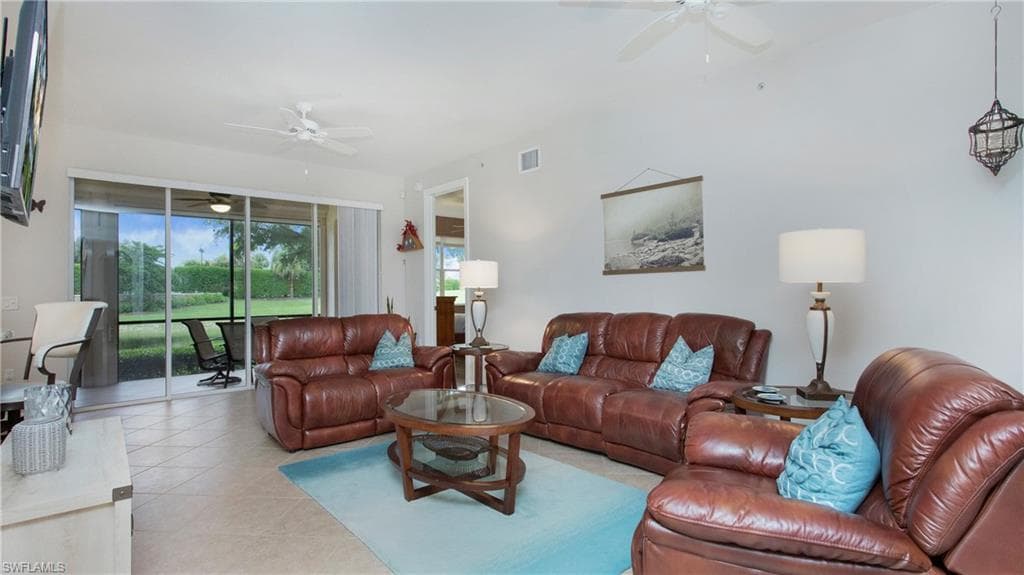 8723 Coastline Ct 101, Naples, FL 34120-3